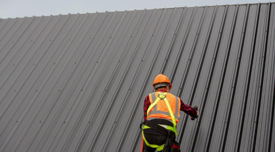 Expert tile roof repair services in Waynesburg, OH